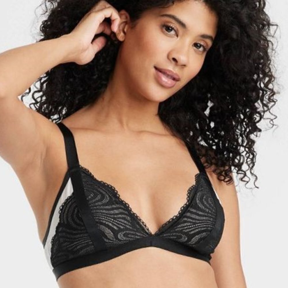 Target - Auden - Women's Lace Lingerie Collection Bralette in Black  & White‌‍‍‍